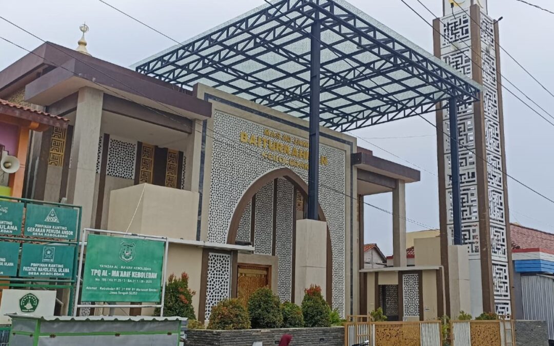 Keindahan GRC Ornamen Masjid Jami’ Baiturrohman Keboledan, Brebes, Jateng